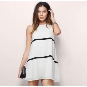 Tobi Sleeveless White Shift Dress Size Small